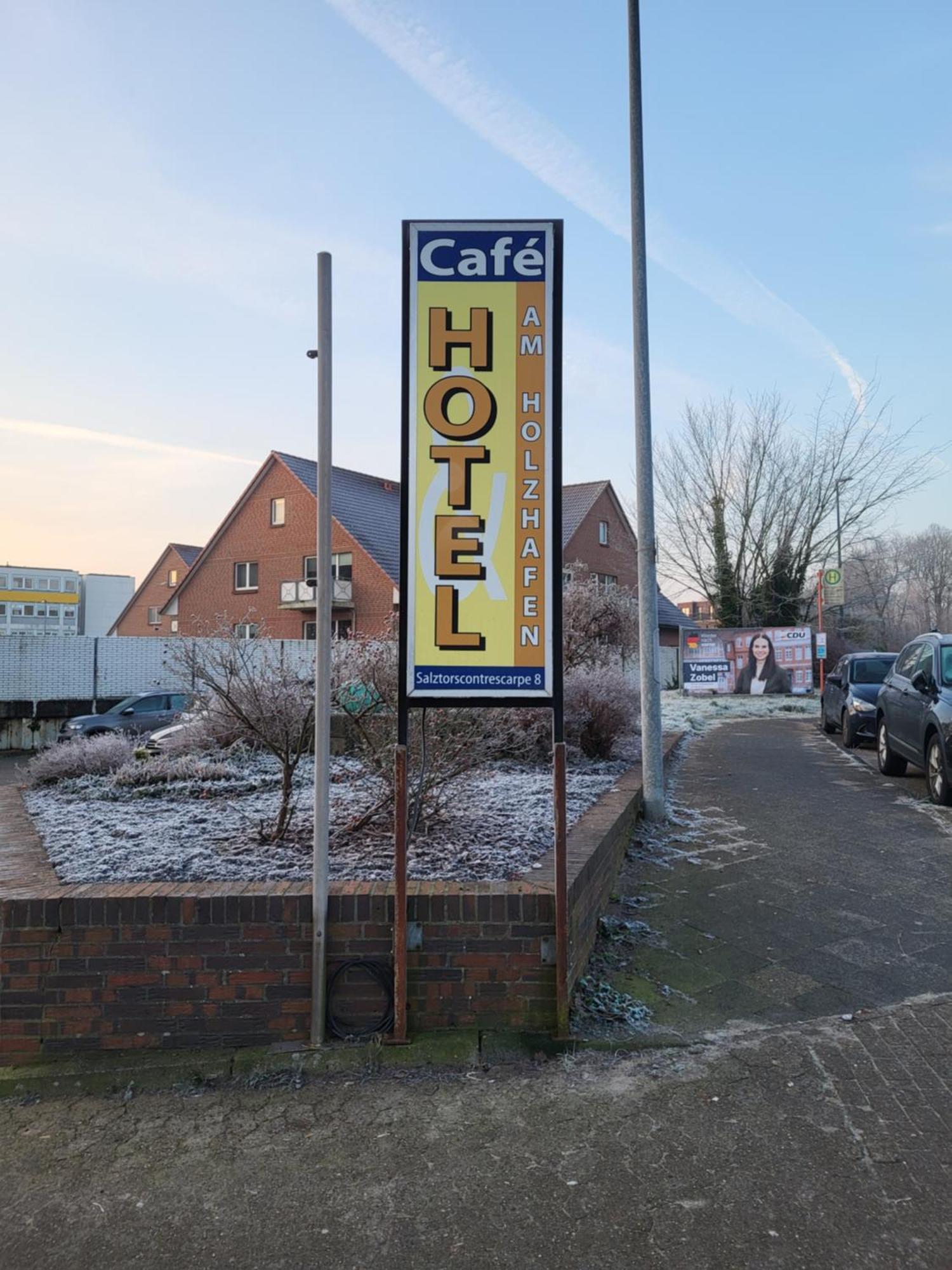 Hotel Am Holzhafen 슈타데 외부 사진