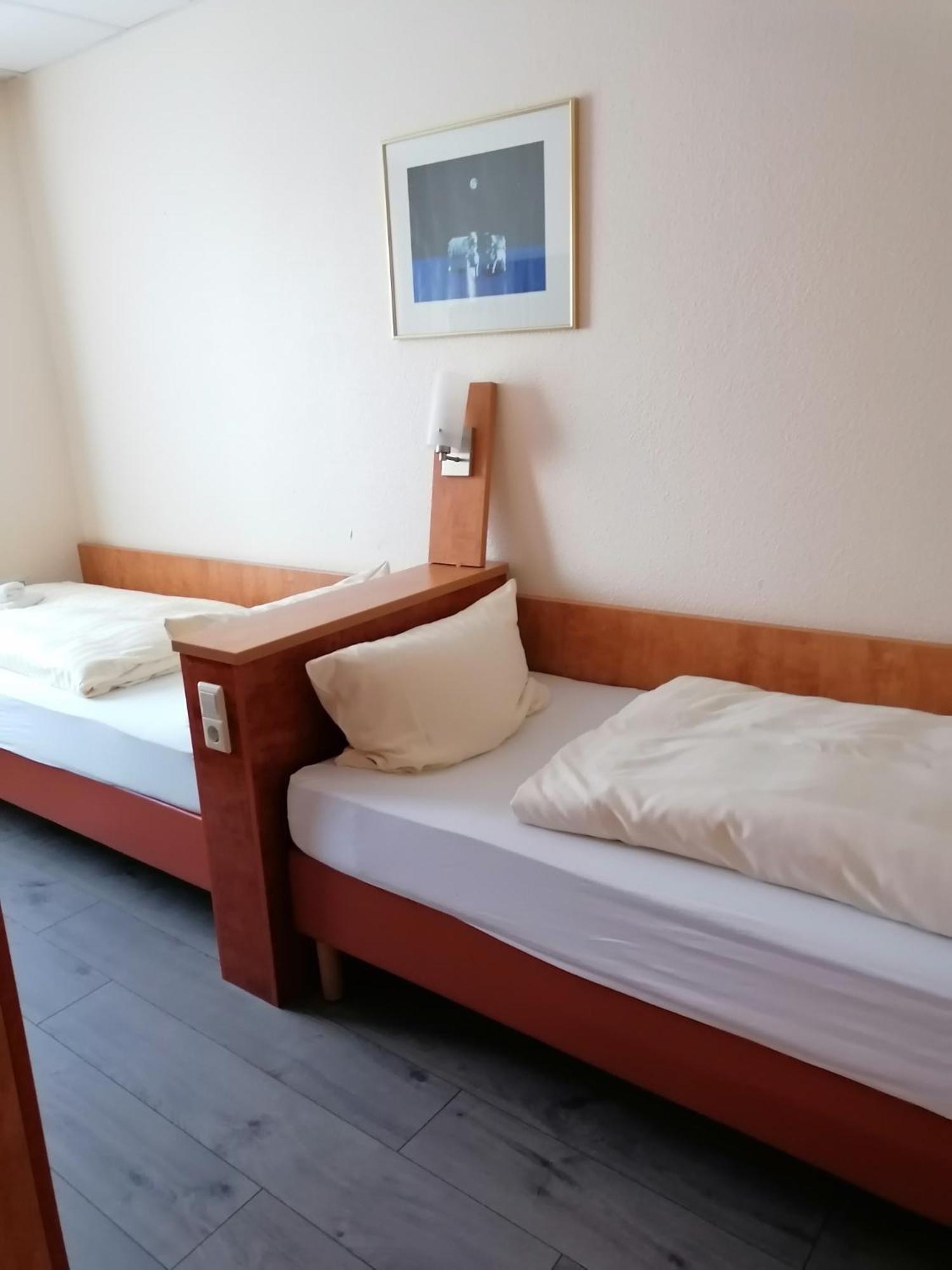 Hotel Am Holzhafen 슈타데 외부 사진